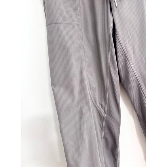 Lululemon Dance Studio Crop Unlined 25 in Dusky Lavender - Picture 8 of 9